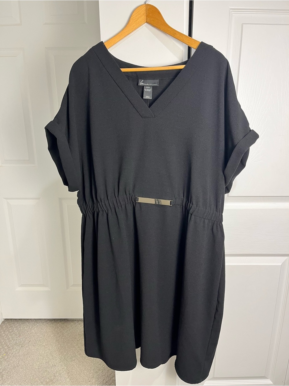 Lane Bryant Short Sleeve Black Dress W/Gold Accent Piece Wedding Date Night 24